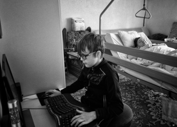 Projekt učíme online zajistil Charitě Nový Hrozenkov 10 notebooků